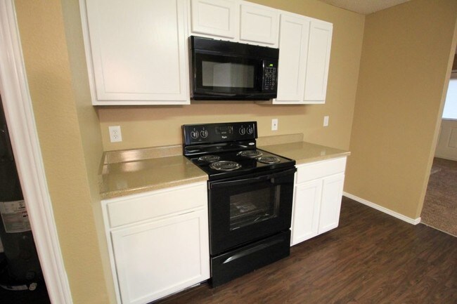 Foto del edificio - 8733 Hunters Point Way