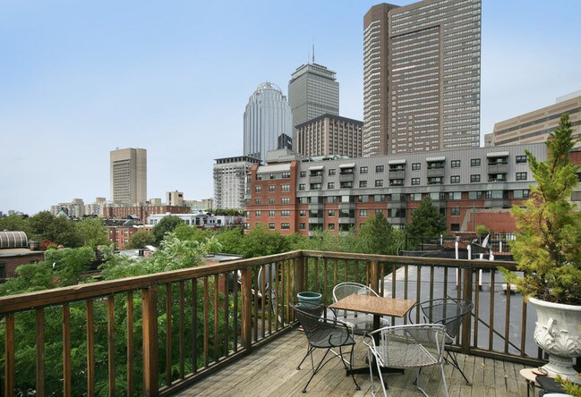 Foto del edificio - 24 Yarmouth St