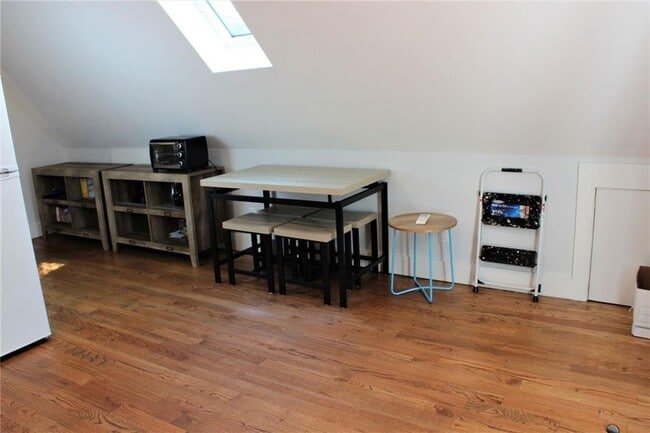 Foto del edificio - 644 Brownwood Ave SE