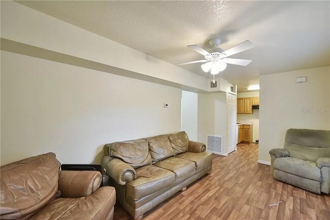 Foto del edificio - 415 NE 28th Ave-202