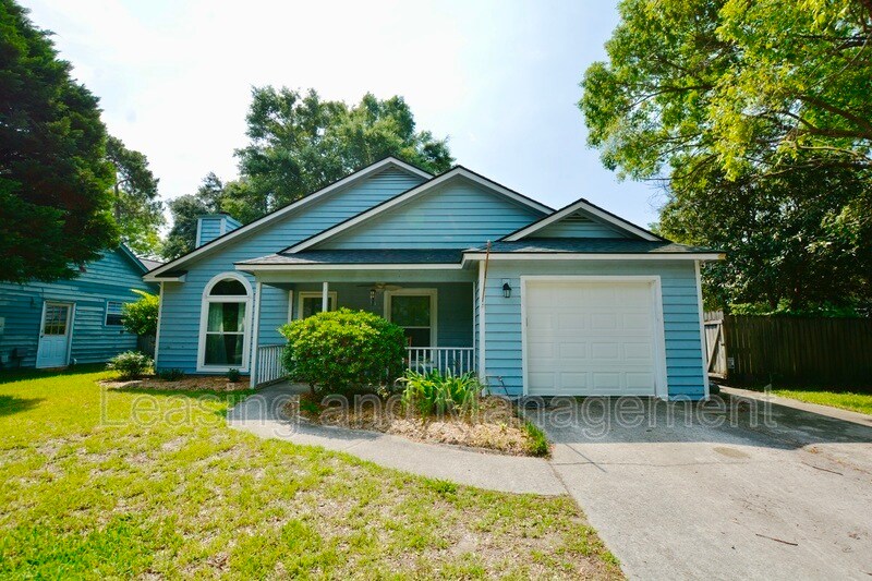 Foto principal - 1240 Llewellyn Rd