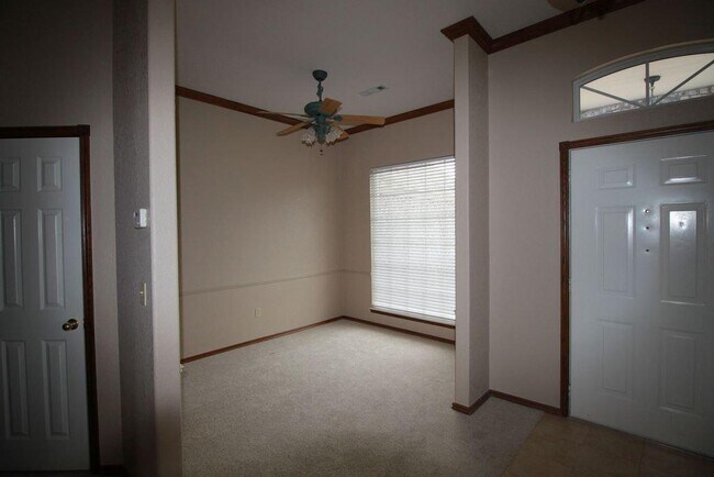 Foto del edificio - 73 Crown Point