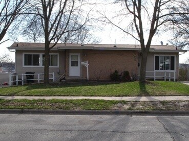 Primary Photo - 1801 Reetz Rd
