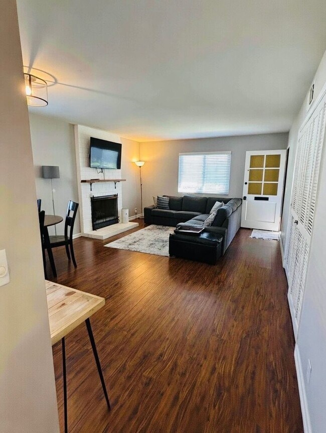 Foto del edificio - Walk to the Beach