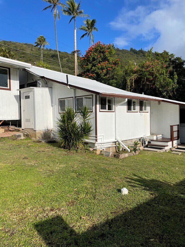Foto del edificio - 2739 Hillside Ave