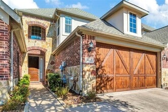 Building Photo - 4817 Bayview Dr