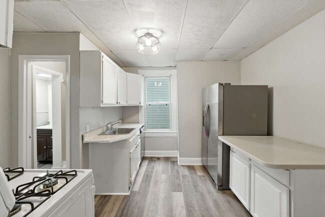 Photo - 5100 Berwyn Rd House