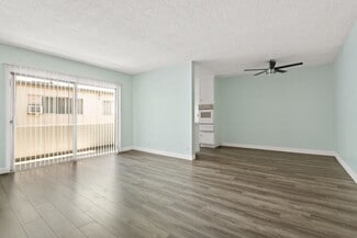 Building Photo - 3735 Mentone Ave