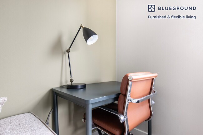 Foto del edificio - 77 W Huron St