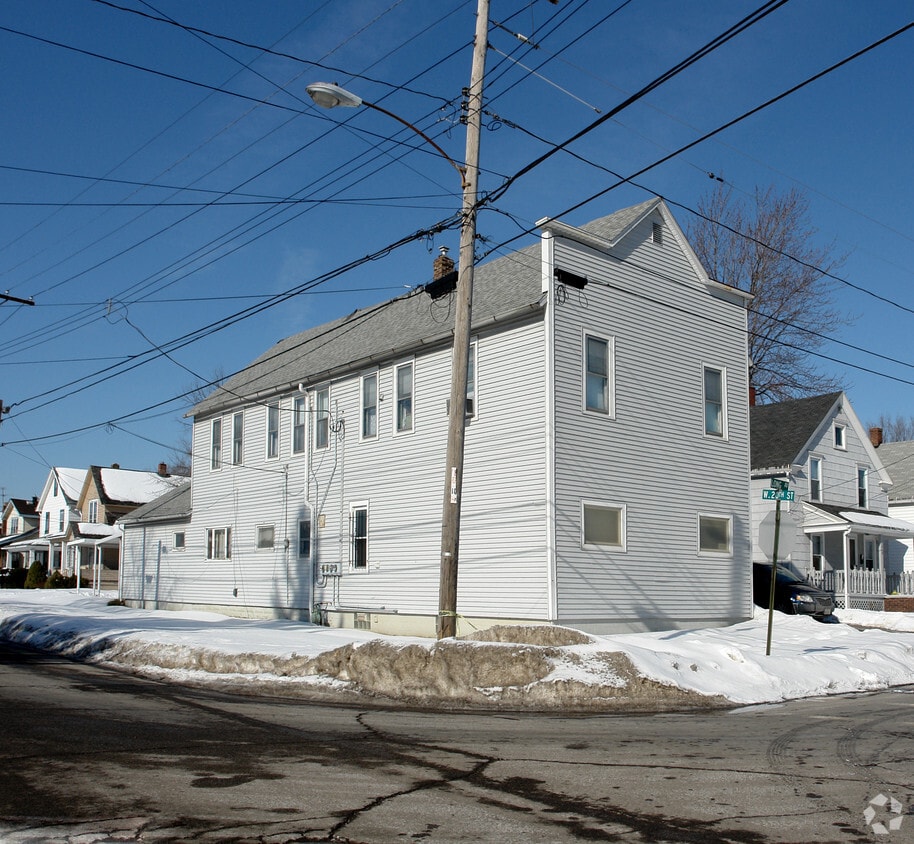 1958 Long Ave, Lorain, OH 44052 Apartments in Lorain, OH