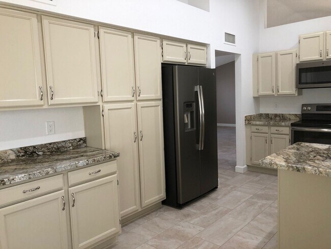 Building Photo - 2343 Leisure World