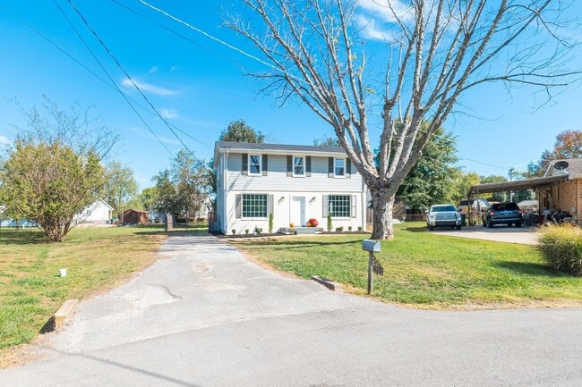 Building Photo - For Lease - 4 Bed, 1.5 Bath, 1584sqft Single Family Home, Lebanon