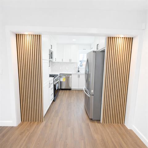 Foto del edificio - 2744 Ryan Ave