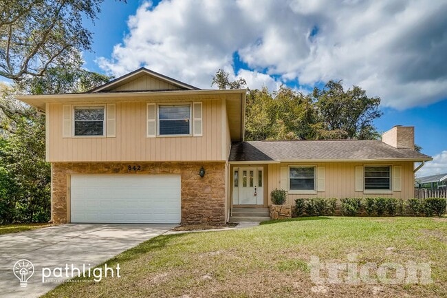 Foto del edificio - 842 Benchwood Ct