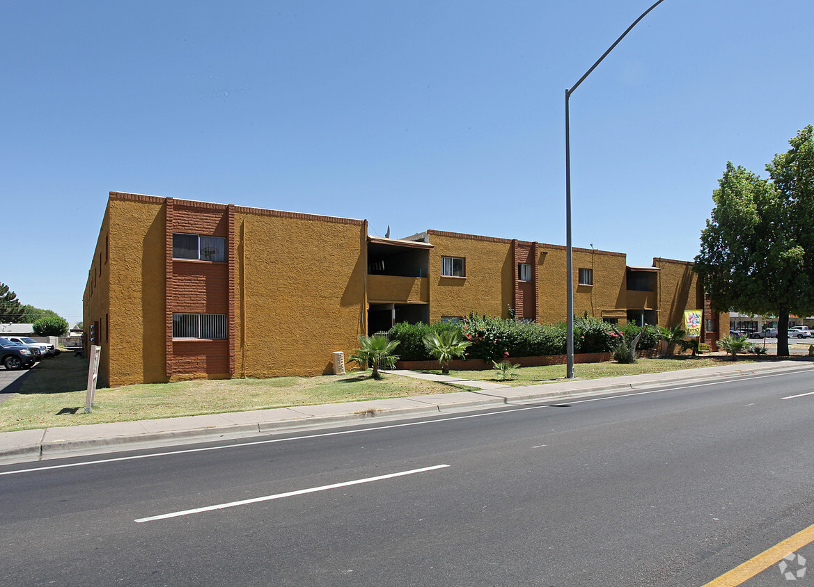 Primary Photo - Magana Apartments