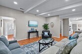 Foto principal - 6121 Whitman Ave
