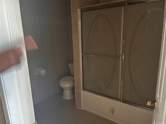 Foto del edificio - 94-84 218th St