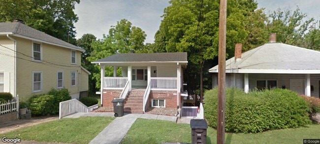 Foto del edificio - 130 N Sunset Dr