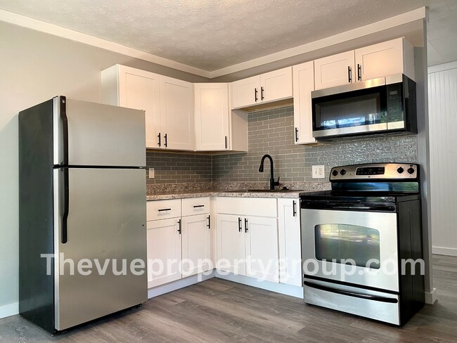 Foto del edificio - Fully rehabbed 3 Bed, 1 Bath in Farrington...