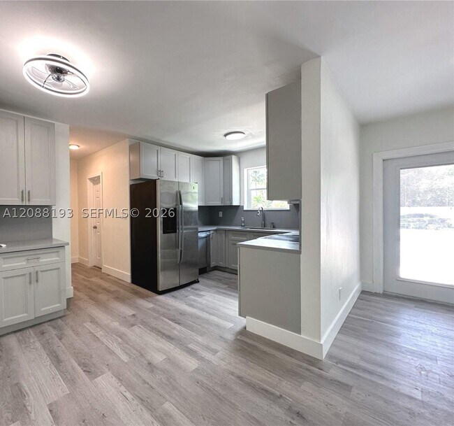 Building Photo - 2115 NW 185th St