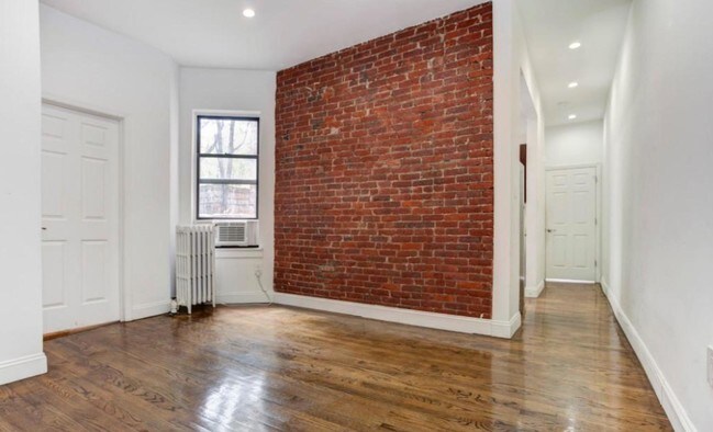 Building Photo - 24 Saint Marks Pl