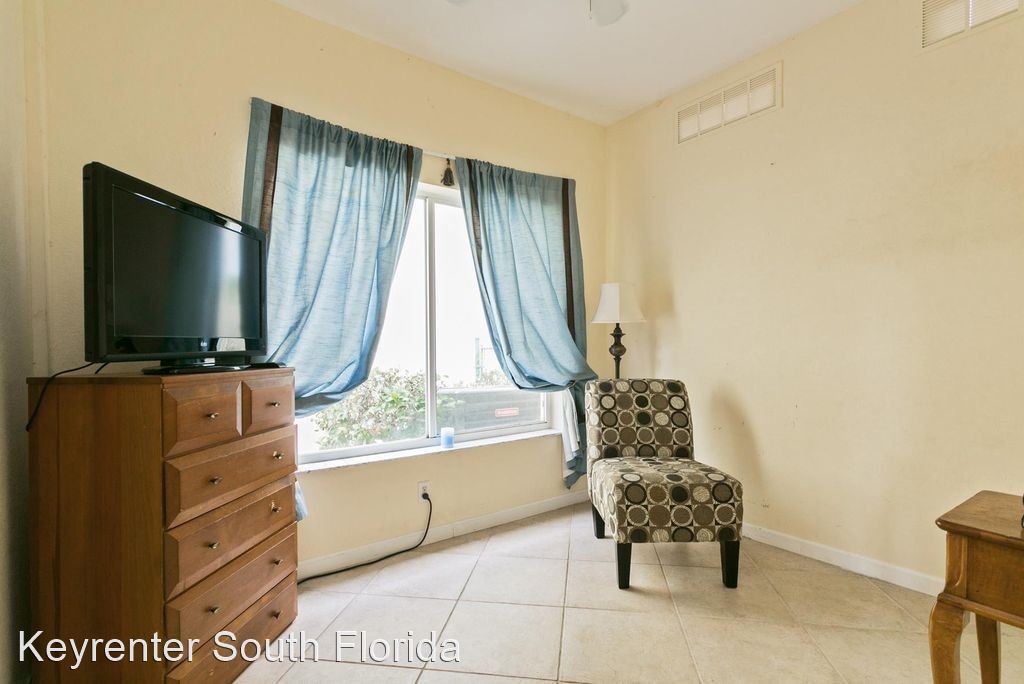 Foto principal - 4 br, 3 bath House - 2023 Little Torch St