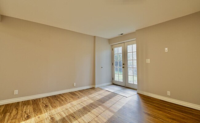 Foto del edificio - 17305 Dayton Ave N