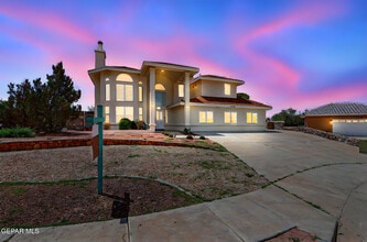 Building Photo - 6839 Pasatiempo Cir