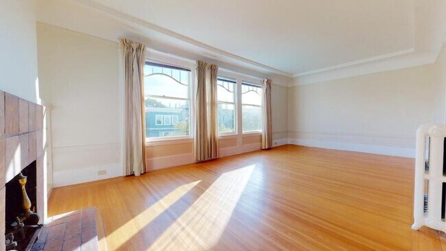 Foto del edificio - 2520 Lake St