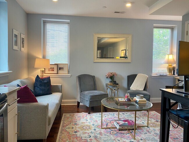 Foto del edificio - 2228 Summer St