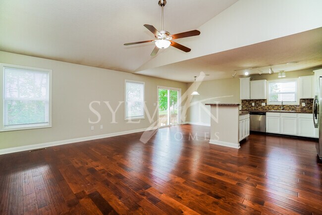 Foto del edificio - Charming 3BR 3BA Home
