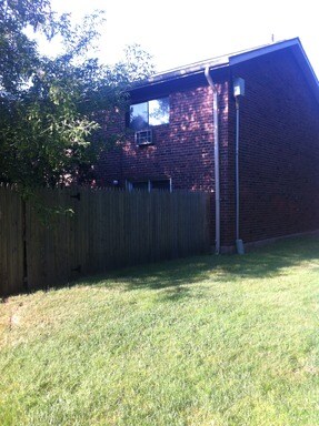 Building Photo - 174 Wakefield Cir