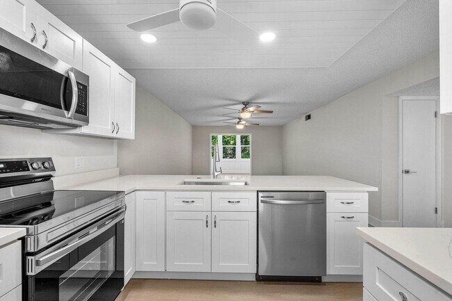 Foto del edificio - 2601 NE 3rd Ct