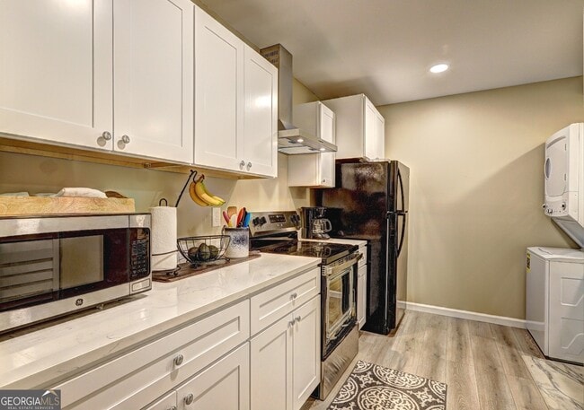 Building Photo - 1976 Peach Shoals Cir