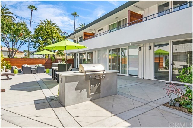 Foto del edificio - 121 Via Antibes