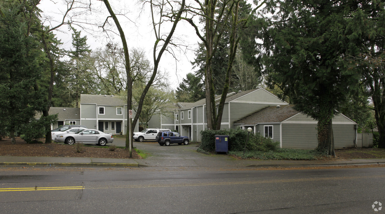 Primary Photo - Lake View Villas