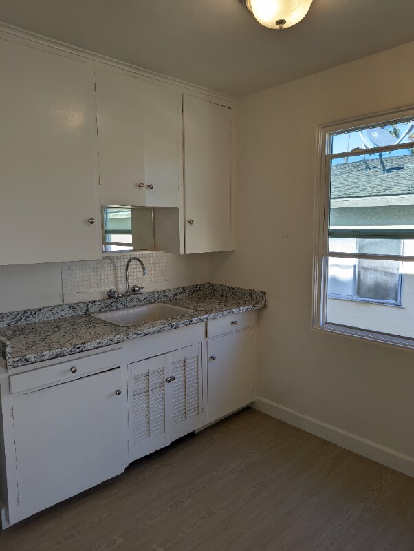 Building Photo - 1127 Grand Ave