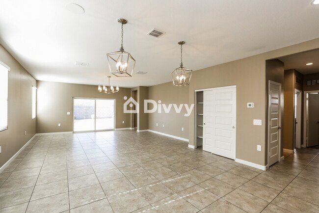 Foto del edificio - 10618 South 54th Lane