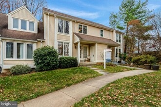 Building Photo - 12552 Garland Tree Ct