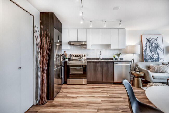 Photo du bâtiment - 3583 Kingsway