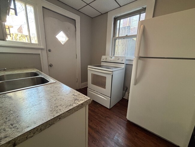 Building Photo - Harrises REO 631 S 19th Ave LLC (629/631 S 19th)