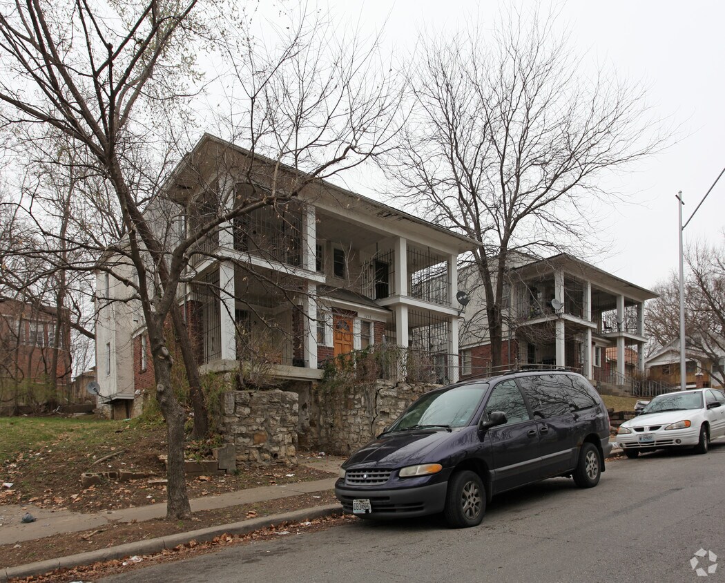 Building Photo - 1214-1220 E 44th St