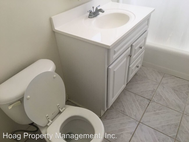 Foto del edificio - 12527 1/2-12066-62 Downey Ave