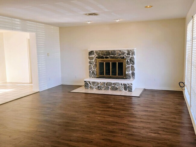 Building Photo - 3676 Yucca Mesa Rd