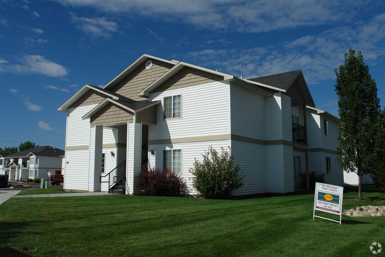 Building Photo - 199 N Seafury Ln