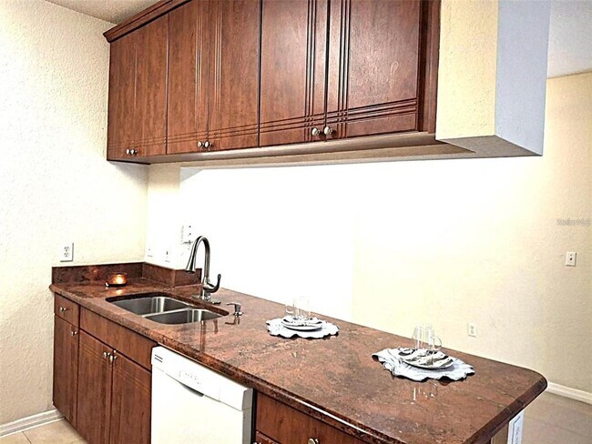 Foto del edificio - 13304 Sanctuary Cove Dr