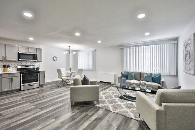 Living Area-Renovated - Park Terrace Apartments