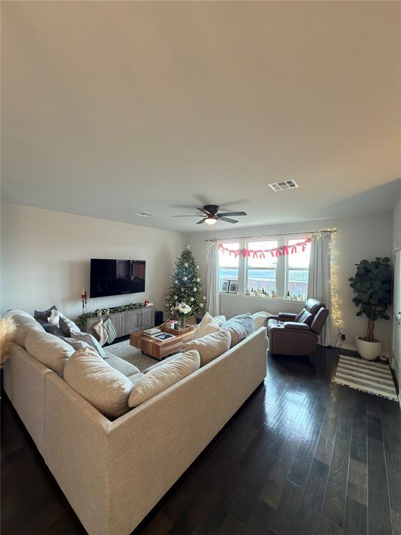 Foto del edificio - 132 Small Seed Dr