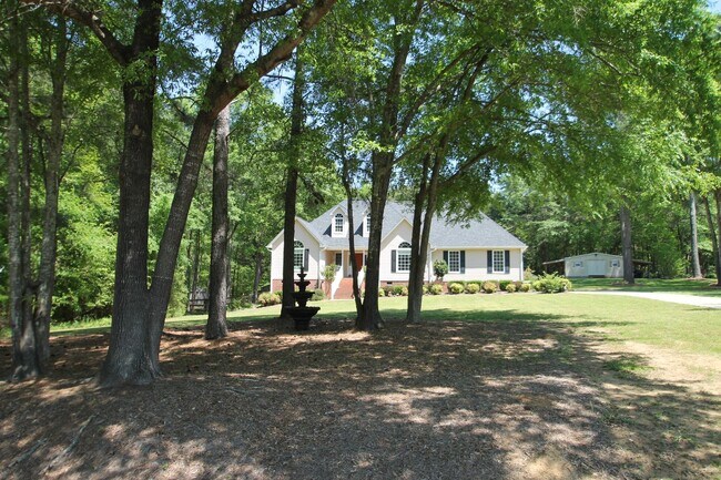 Building Photo - Exclusively Offered by Muse Realty Rentals, LLC