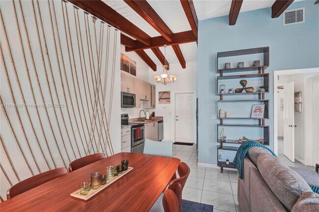 Building Photo - 1704 Rodman St